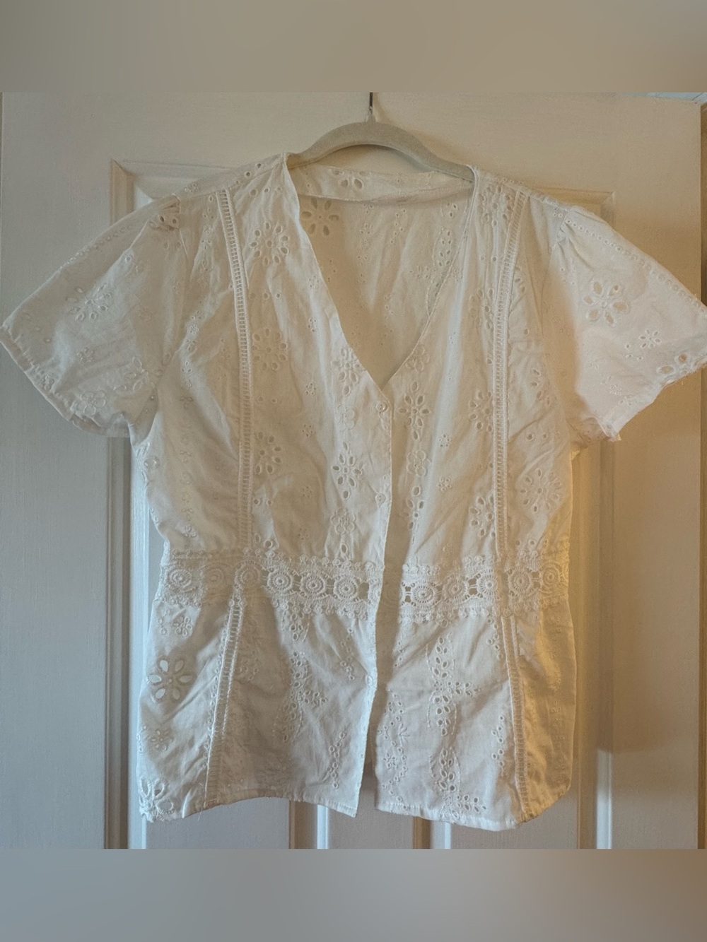 Forgotten Grace White Cotton Eyelet Embroidered Lace Floral Blouse Size XL